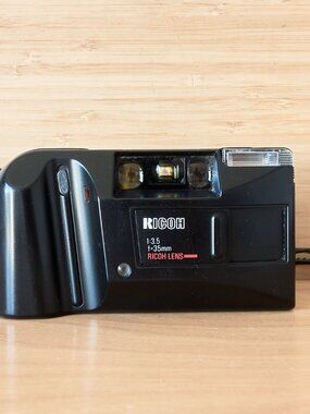 Ricoh AF-500 35mm Point and Shoot Film Camera Tested
